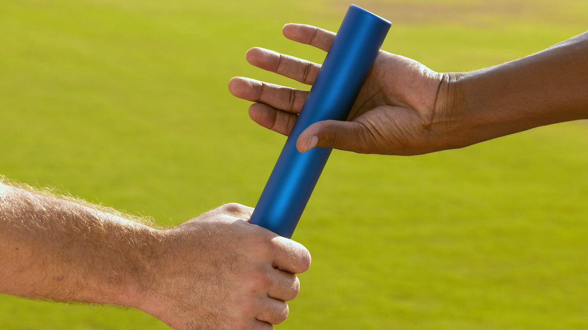 开云体育网站入口-《从零到英雄：新手玩家的电竞成长之路》，从0到英雄