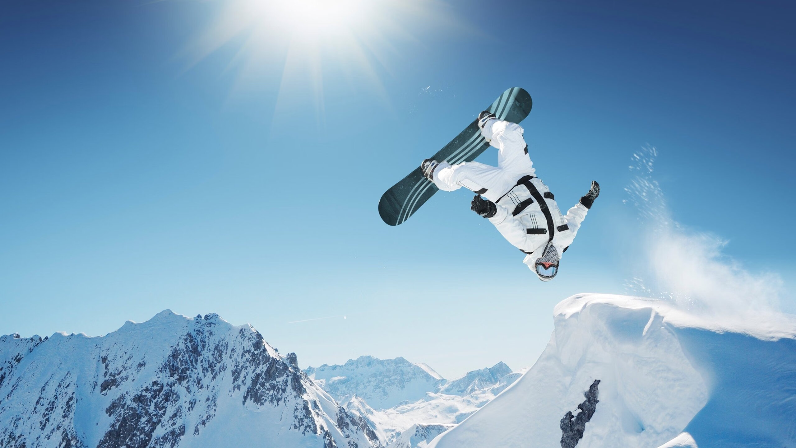 -英超足球产业链创新发展，打造全球品牌，英超经营模式